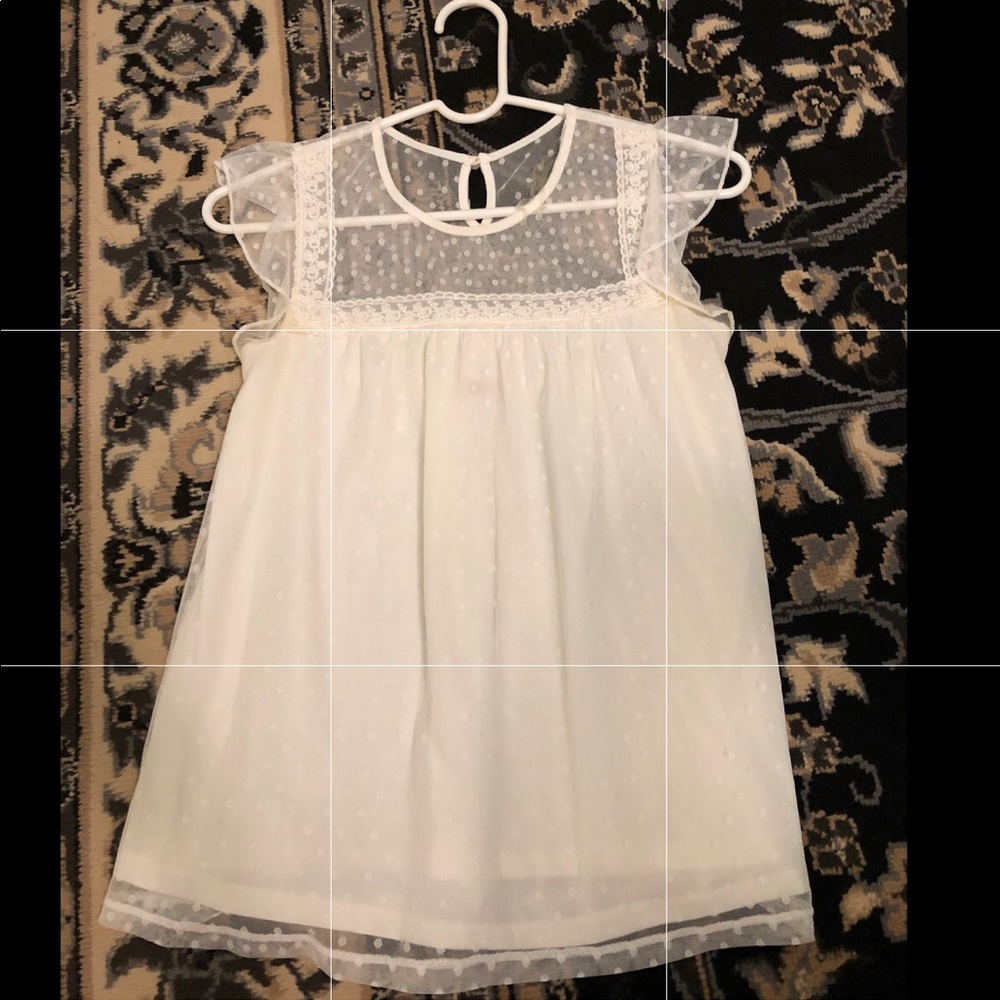 No Boundaries White Lace Top Size S